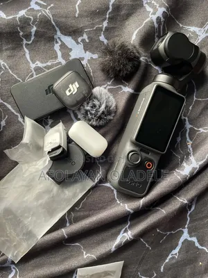 DJI Osmo Pocket 4