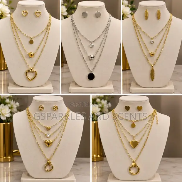 3 Layered Chain Necklace with Pendant - 1