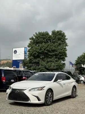 Lexus ES 350 Luxury FWD 2019 Fari