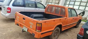 Mazda BT-50 2002 Orange Pickup