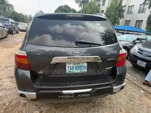 Toyota Highlander 2010 Grey