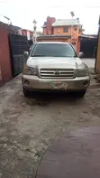 Toyota Highlander 2005 Zinariya - 2