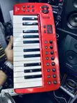 Behringer UMA25S Ultra-Slim 25-Key MIDI Controller - 5