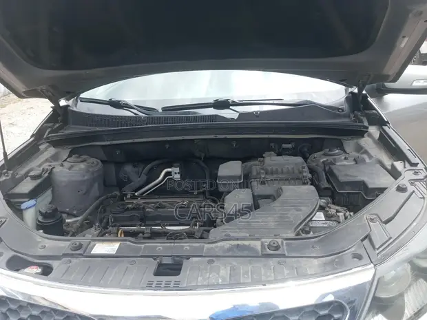 Kia Sorento 2011 SUV Gray - 1