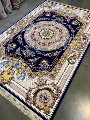 Home Interiors Center Rug - Brand New