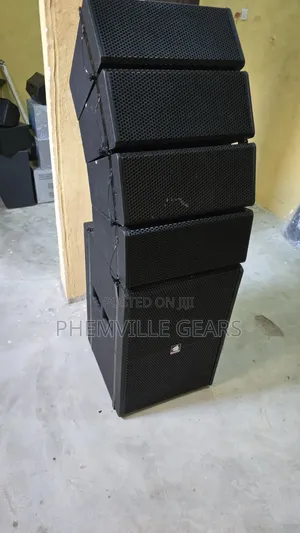 Line Array Speakers da aka yi amfani da su a UK