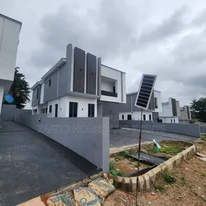 4 Bedroom Duplex Don Sayarwa a Jericho GRA, Ibadan