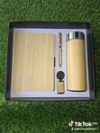 Sabon Zest Na Littattafan Rubutu da Alkalami da Power Bank - 1