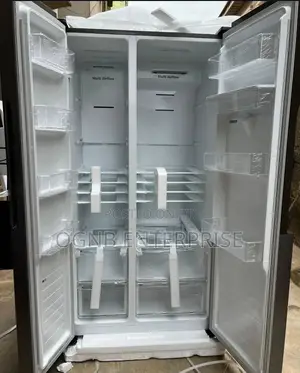 Hisense 529L Side-by-Side Refrigerator with Water Dispenser