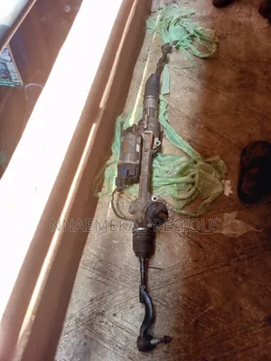Cadillac Escalade Front Axle (Used)
