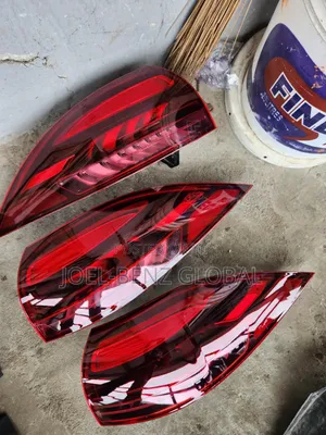 Mercedes-Benz GLE 2024 Headlights - Used