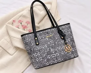 Classique Totes Jakar Mace Multicolor Daga Gaskiyar Fata