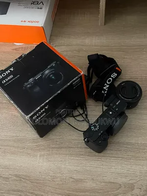 Sony A6400 Mirrorless Camera with Kit Lens