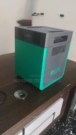 MECO 2kWh Solar Generator - 1200W