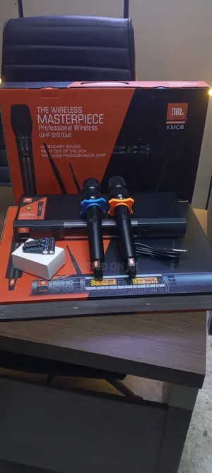 JBL KMC8 Wireless Microphone System