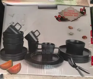 16-Piece Ceramic Dinnerware Set - Black