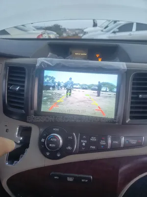 Android Screen don Toyota Sienna 2010 tare da Reverse Camera