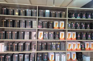 Fuskar iPhone - Sabon OLED & In-Cell tare da Shigarwa Kyauta