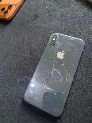 Apple iPhone X 64GB Black (Used)