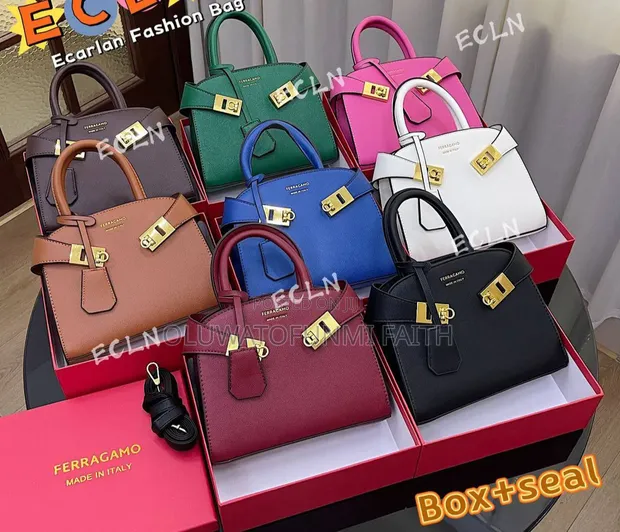 Salvatore Ferragamo Jakar Hannu Ta Tsakiya - 1