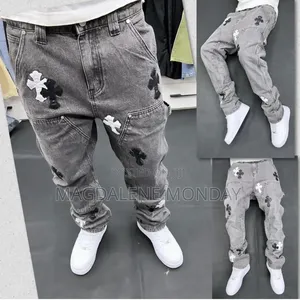 Louis Vuitton Men's Baggy Jeans - Baki