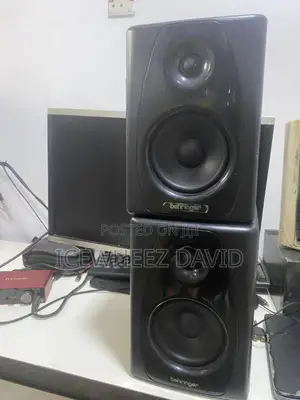 Behringer Studio Speakers (An Yi Amfani Da Su)