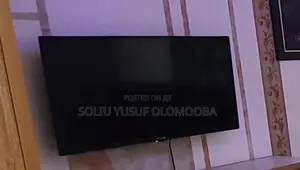32' Scanfrost LED TV