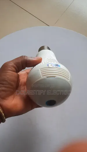 Kyamaran Bulb Mai Gani Gaba Daya Ta WiFi