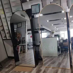 Babban Madubi Mai Girman 170cm x 70cm Mai Tsarin Baka