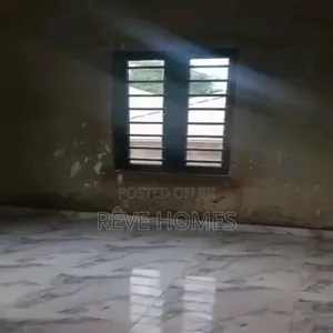 Mini Flat Mai Fadi a Ebute Metta West don Hayarwa