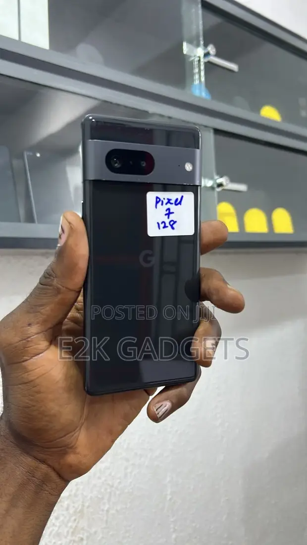 Google Pixel 7 128GB Black (Used) - 1