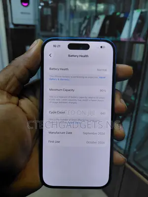 Apple iPhone 16 256GB Blue (Amfani da aka yi a UK)