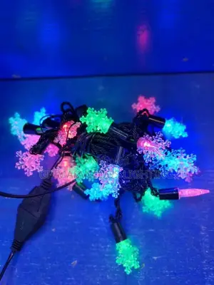 Fitilar LED masu launi don ado - siffofin fure da tauraro