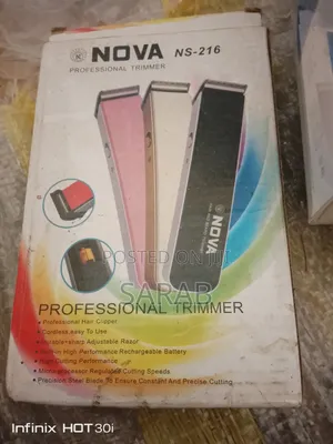 Nova Professional Mai Gyaran Gashi