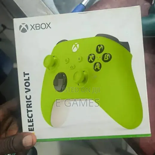 Xbox Series X Controller - 1