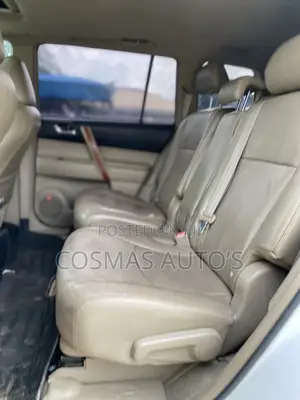 Toyota Highlander 2010 Fari