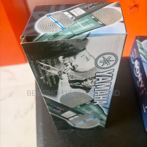 Yamaha Wired Microphone - 1