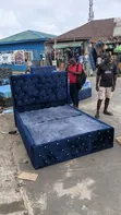 Luxury Upholstered Bed Frame da Side Stool - 2