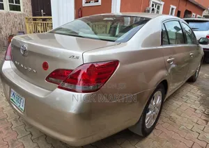 Toyota Avalon XLS Sedan 2008