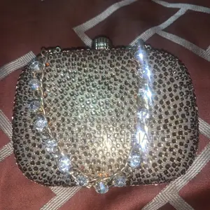 Janar Janar Zinariya