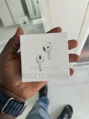 Apple AirPods 4 da ANC