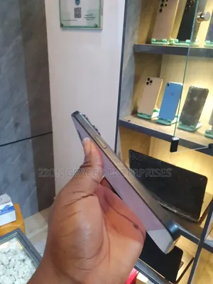 Apple iPhone 15 Pro Max 1TB Silver (Na Amfani)