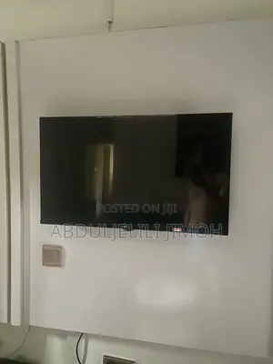 Used LG 32-inch Smart LED TV