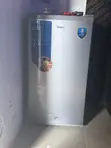 Midea Fridge and Top Freezer - Used - 2