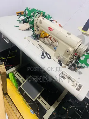Emel Industrial Straight-Stitch Sewing Machine