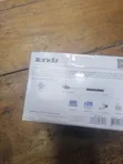 Tenda 8-Port 10/100 Desktop Switch - 3