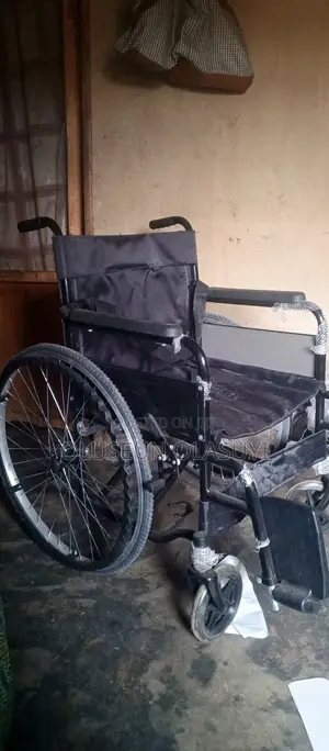 Almost New Manual Wheelchair