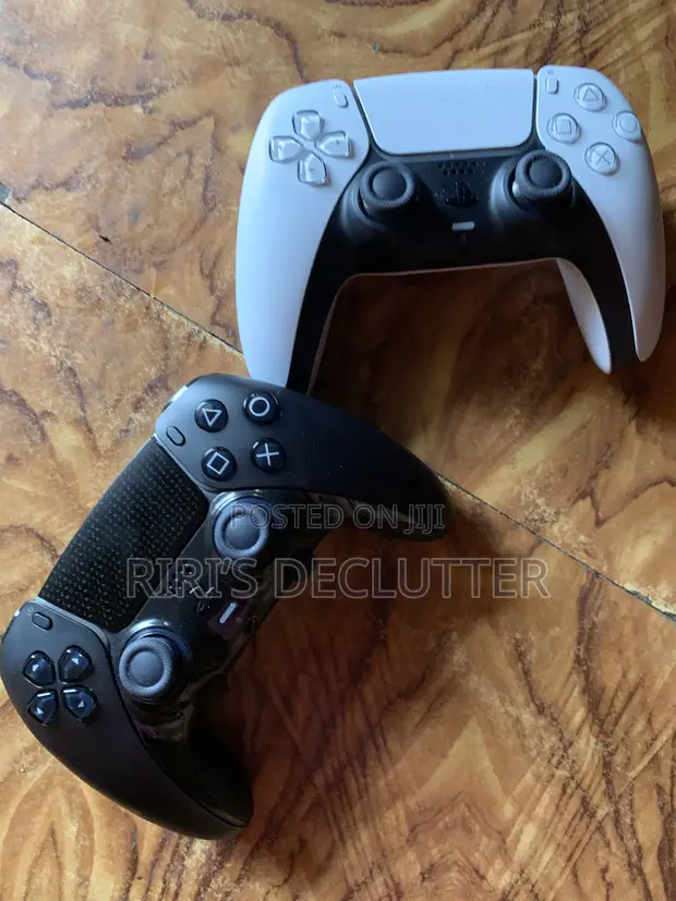 Used PS5 DualSense Wireless Controller - 1