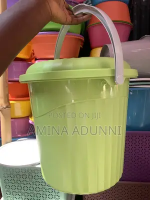 Babban Kwarya Mai Hannu da Murfi (20L)