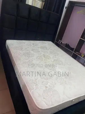 Home Interiors Gado Mai Girman 4x6 Mai Siffar Square da Firam ɗinsa